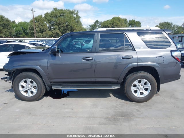 Toyota 4RUNNER SR5 2018 JTEBU5JR6J5562766 Image 15