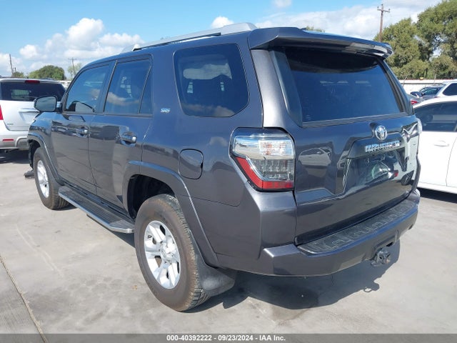Toyota 4RUNNER SR5 2018 JTEBU5JR6J5562766 Image 3