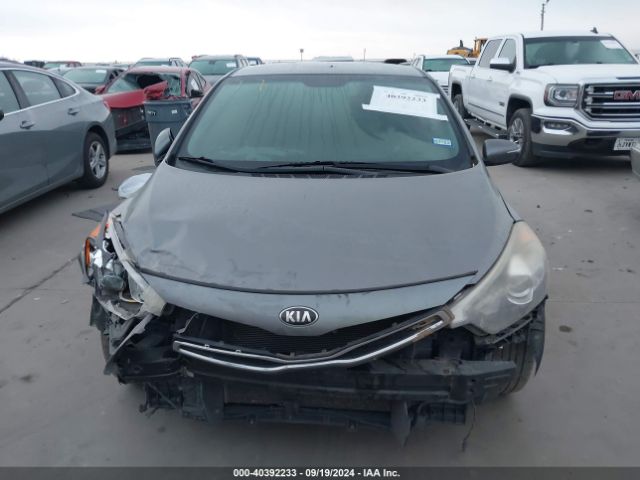 KNAFX6A88G5572523 KIA Forte Koup Ex