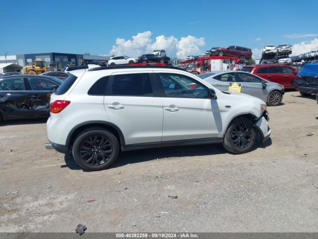 JA4AP3AU2HZ059460 Mitsubishi Outlander Sport 2.0 Le