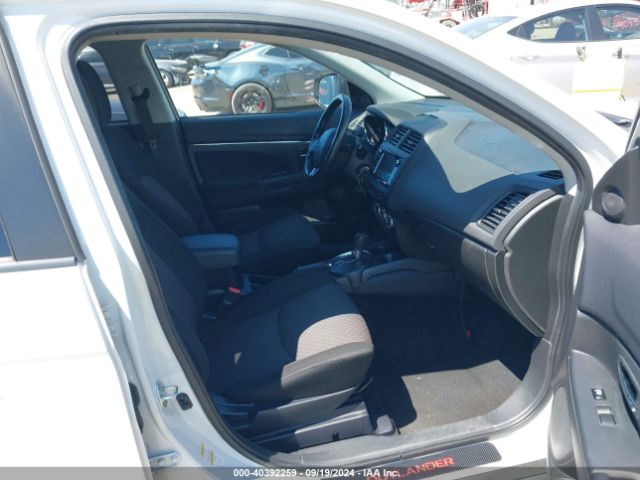 JA4AP3AU2HZ059460 Mitsubishi Outlander Sport 2.0 Le