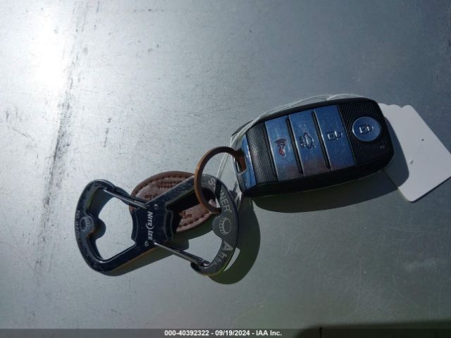 5XXGT4L38KG310255 KIA Optima S