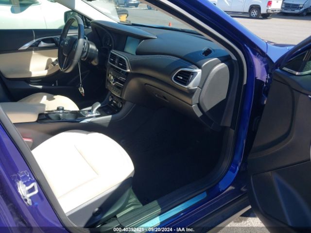 SJKCH5CR9HA035751 Infiniti Qx30 Premium