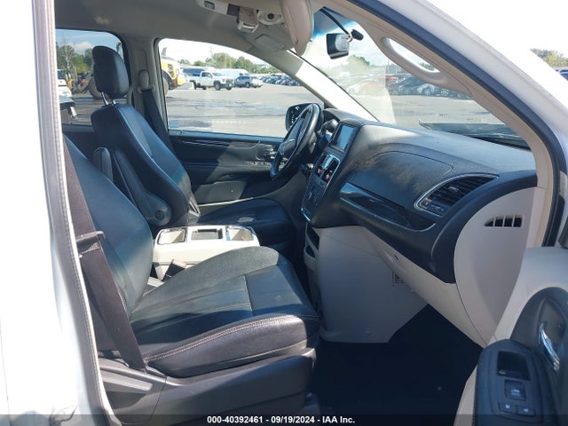 2C4RC1BG5ER398379 Chrysler Town & Country Touring