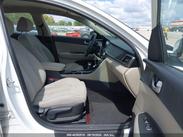 KIA Optima Lx 2018 5XXGT4L35JG254208 Image 5