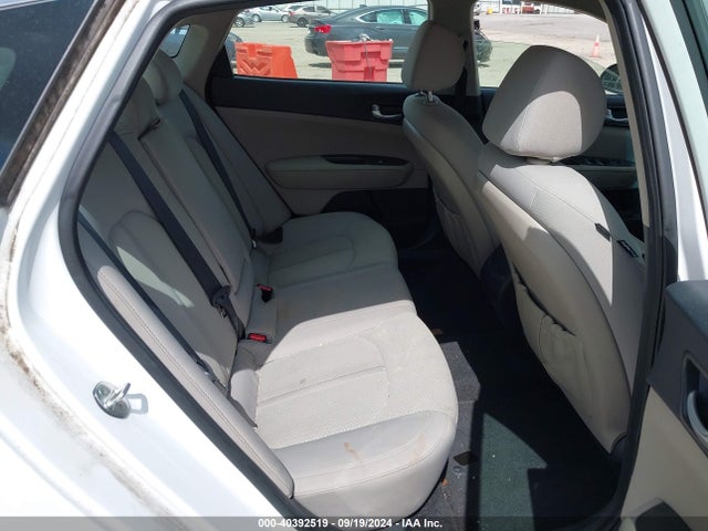 KIA Optima Lx 2018 5XXGT4L35JG254208 Image 8