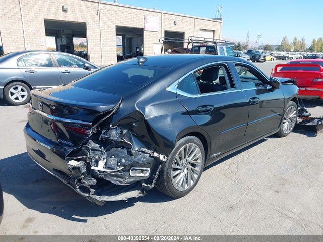 58AEA1C18MU001736 Lexus Es 300h Luxury