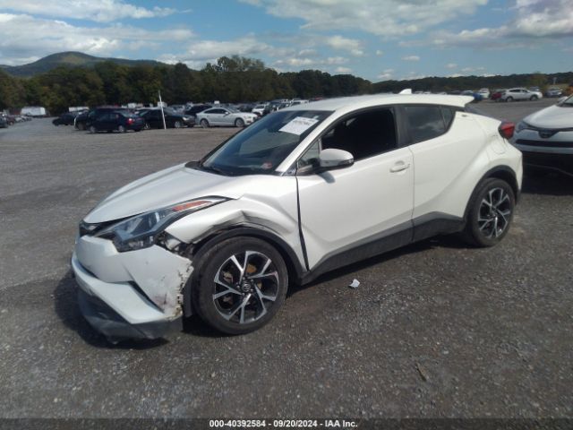 NMTKHMBX4KR087984 Toyota C-HR XLE