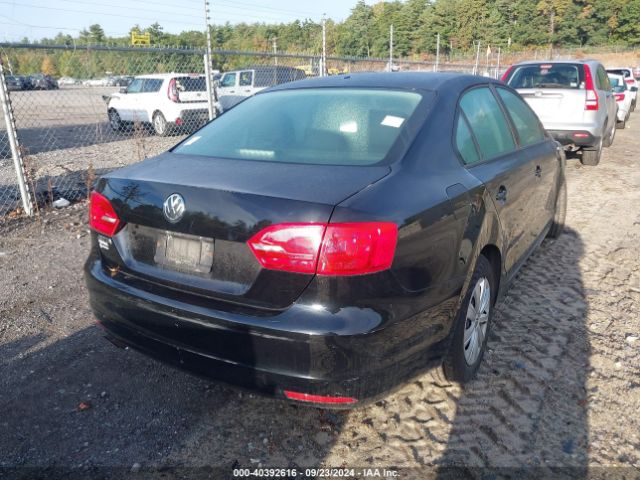 3VW2K7AJ5EM405212 Volkswagen Jetta 2.0l S