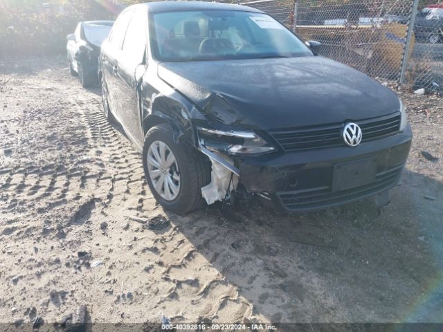 3VW2K7AJ5EM405212 Volkswagen Jetta 2.0l S