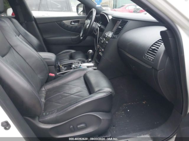 JN8CS1MW9HM410428 Infiniti QX70