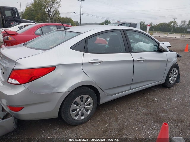 Hyundai ACCENT SE 2016 KMHCT4AE3GU089289 Image 4
