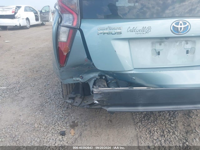 Toyota Prius Two 2018 JTDKBRFU6J3582784 Image 18