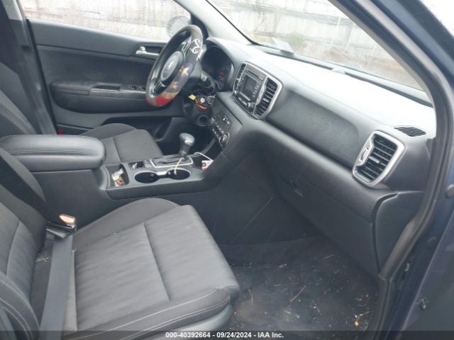 KNDPMCAC8H7102257 KIA Sportage Lx