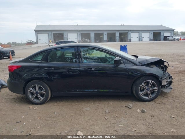 Ford FOCUS SE 2018 1FADP3FE8JL233972 Image 14