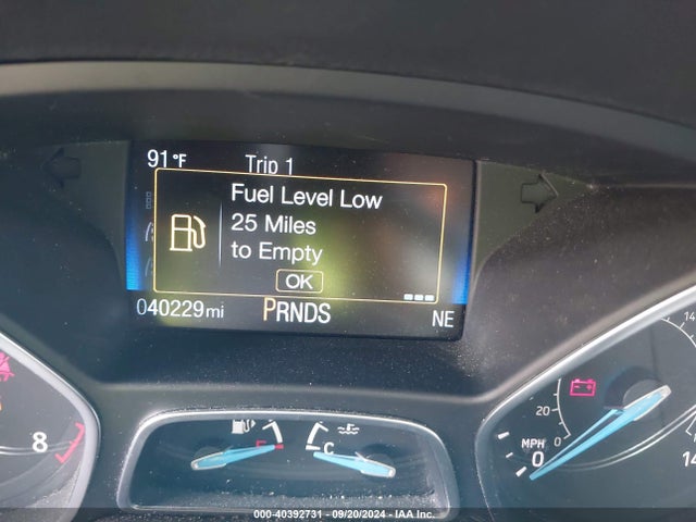 Ford FOCUS SE 2018 1FADP3FE8JL233972 Image 16