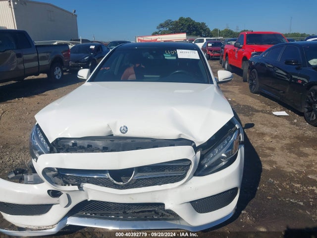 55SWF4JB2GU172878 Mercedes-Benz C 300 Luxury/sport