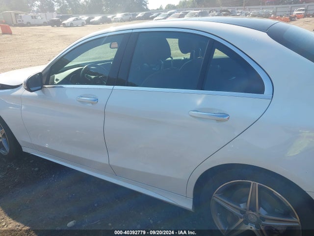 55SWF4JB2GU172878 Mercedes-Benz C 300 Luxury/sport