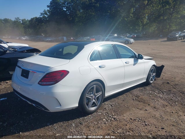 55SWF4JB2GU172878 Mercedes-Benz C 300 Luxury/sport