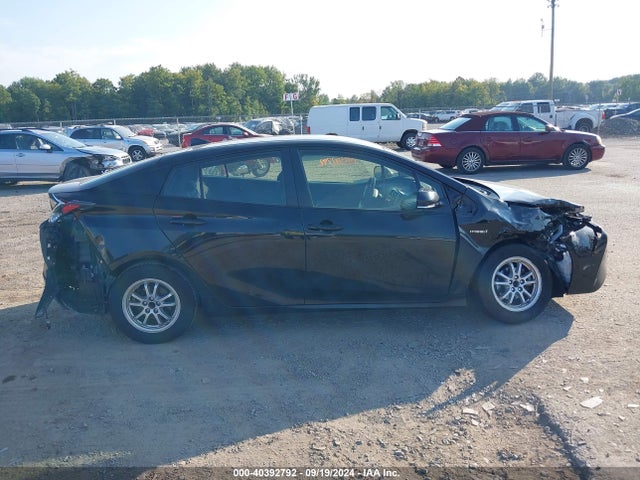 Toyota Prius Two 2017 JTDKBRFU2H3056629 Image 13