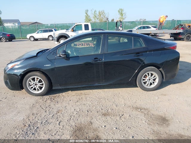 Toyota Prius Two 2017 JTDKBRFU2H3056629 Image 14