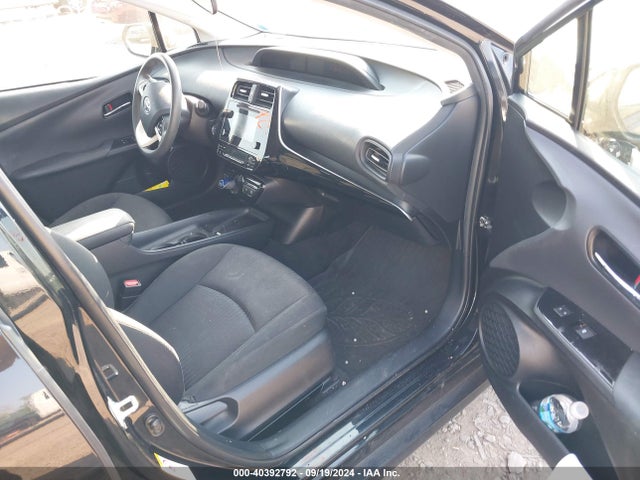 Toyota Prius Two 2017 JTDKBRFU2H3056629 Image 5