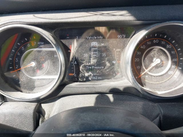 1C4HJXEG1KW637395 Jeep Wrangler Unlimited Sahara 4x4