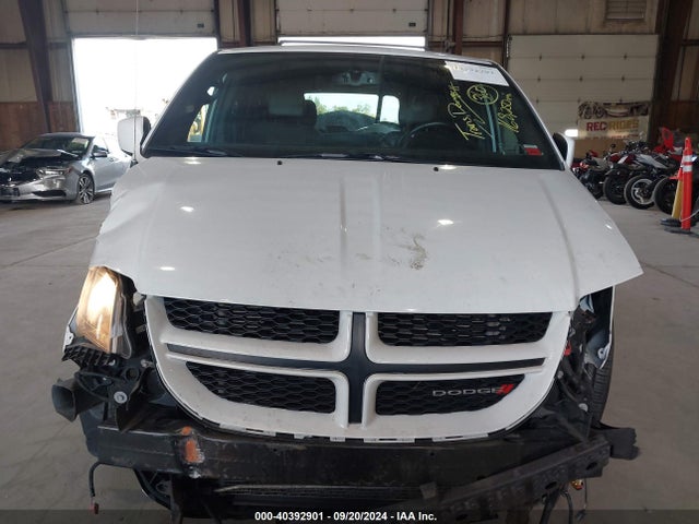 2C4RDGEG0JR202127 Dodge Grand Caravan Gt