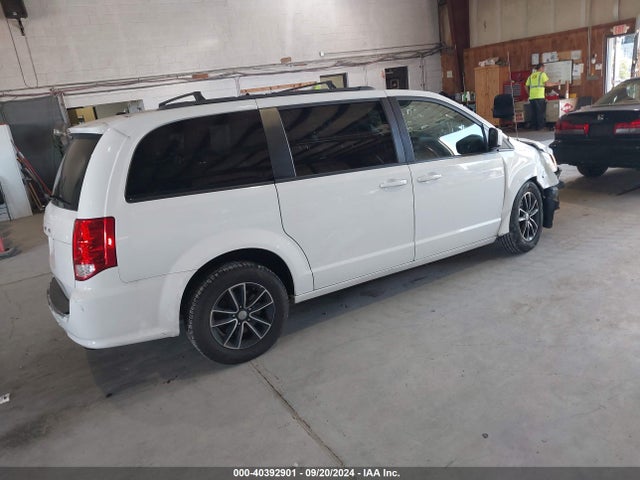 2C4RDGEG0JR202127 Dodge Grand Caravan Gt