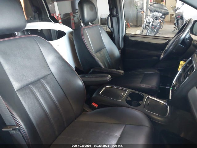2C4RDGEG0JR202127 Dodge Grand Caravan Gt