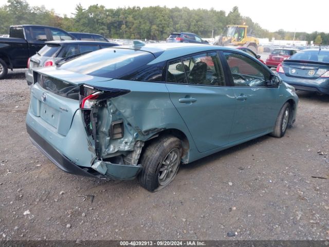 JTDKARFU2H3042667 Toyota Prius Four
