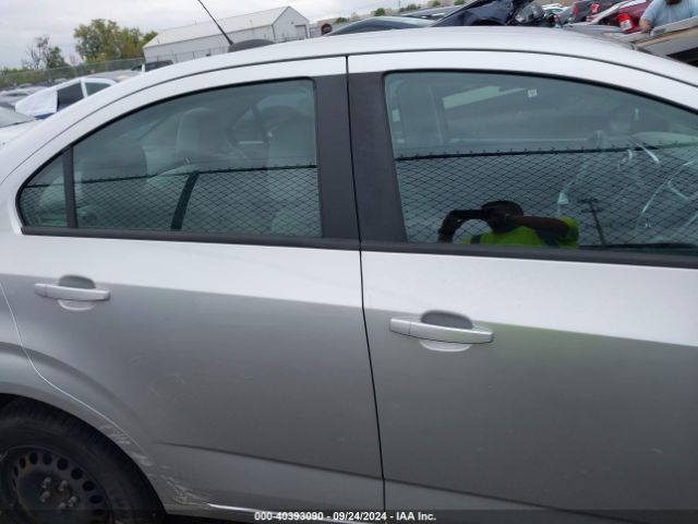 1G1JB5SH1H4152705 Chevrolet Sonic Ls Auto