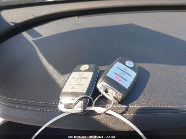 5XYPKDA53GG015669 KIA Sorento 3.3l Sxl