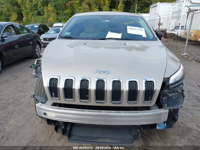 1C4PJLAB1FW589871 Jeep Cherokee Sport