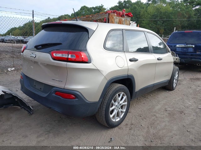 1C4PJLAB1FW589871 Jeep Cherokee Sport