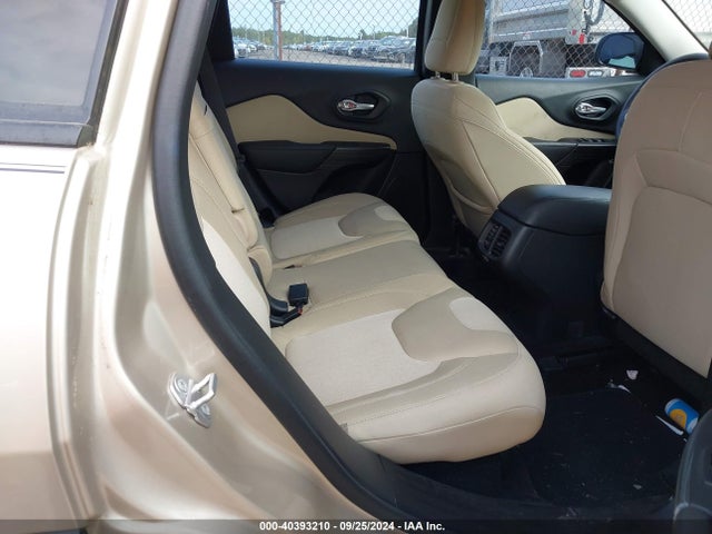 1C4PJLAB1FW589871 Jeep Cherokee Sport