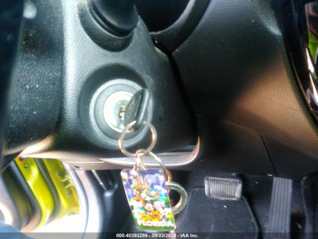 KNDJX3A52F7757073 KIA Soul !