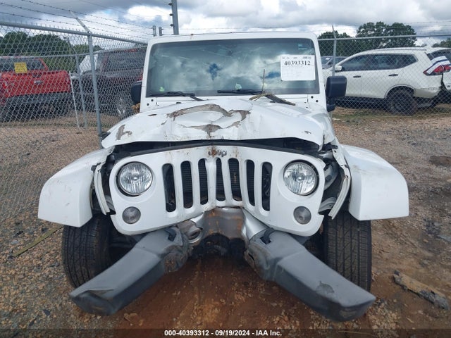 1C4BJWEG5FL653736 Jeep Wrangler Unlimited Sahara