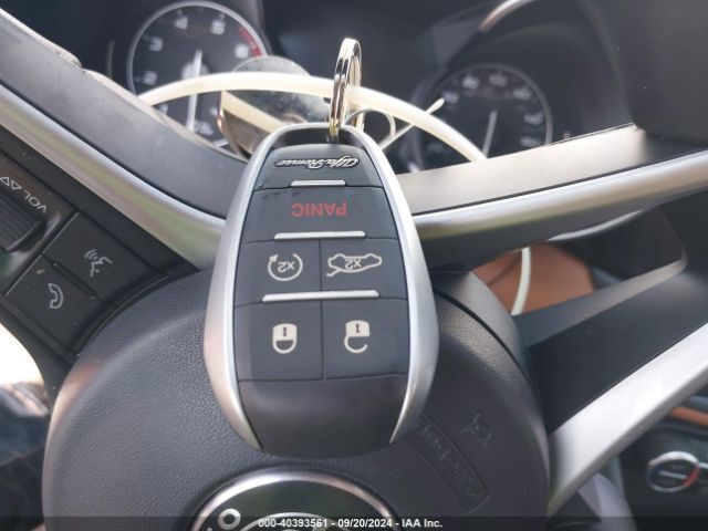 ZARFAEDN1J7573918 Alfa Romeo Giulia Awd