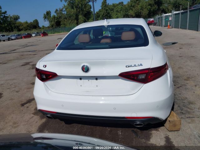 ZARFAEDN1J7573918 Alfa Romeo Giulia Awd