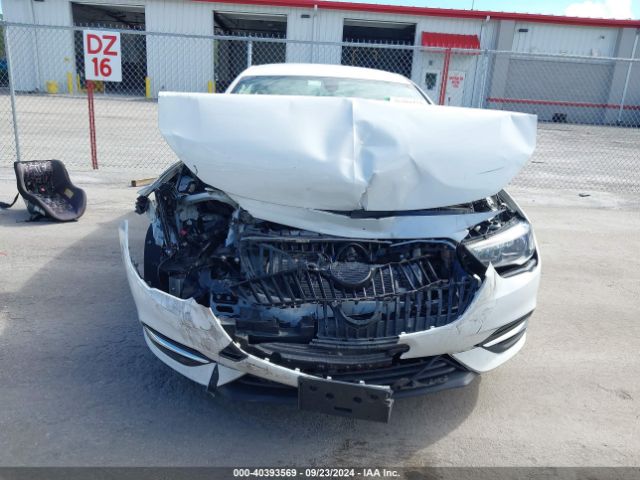 W04GL6SXXJ1097989 Buick Regal Sportback Preferred