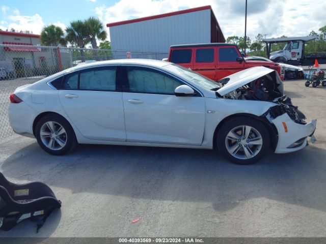 W04GL6SXXJ1097989 Buick Regal Sportback Preferred