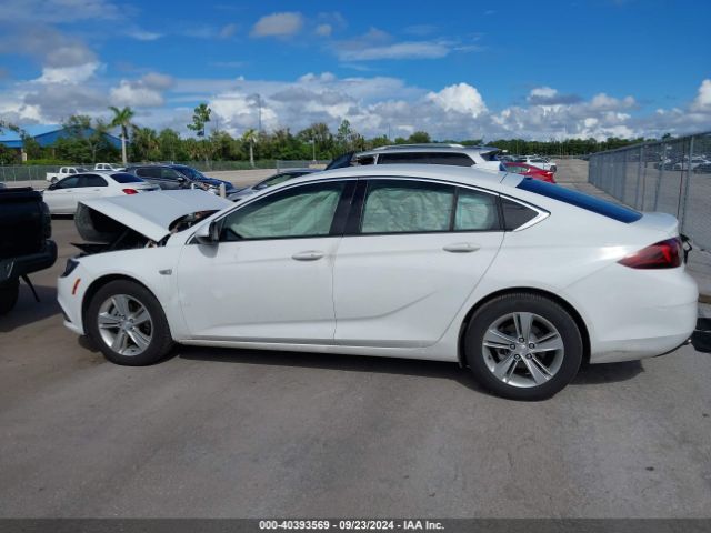 W04GL6SXXJ1097989 Buick Regal Sportback Preferred