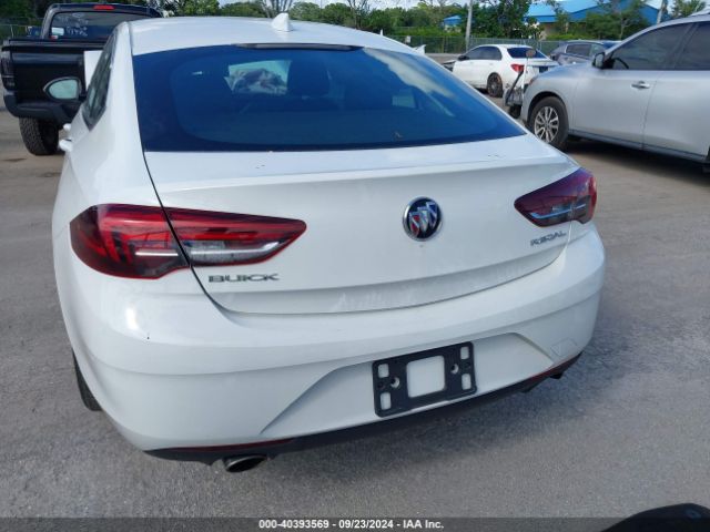 W04GL6SXXJ1097989 Buick Regal Sportback Preferred