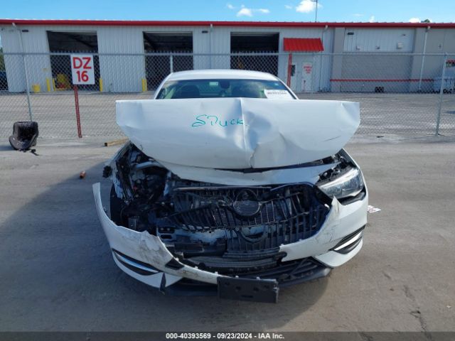W04GL6SXXJ1097989 Buick Regal Sportback Preferred
