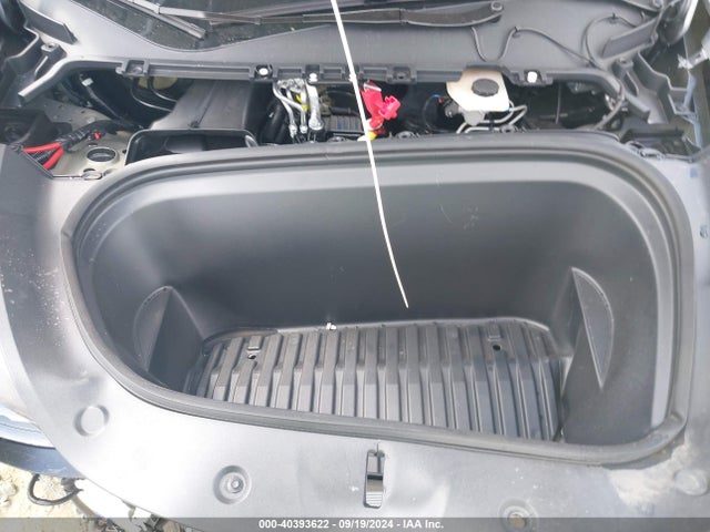 2024 TESLA MODEL Y 7SAYGDED5RA322617 Photo 9