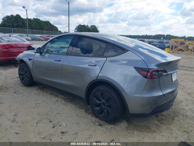 2024 TESLA MODEL Y 7SAYGDED5RA322617 Photo 2