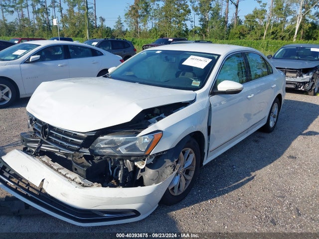 Volkswagen Passat 1.8t S 2016 1VWAT7A3XGC010277 Image 2