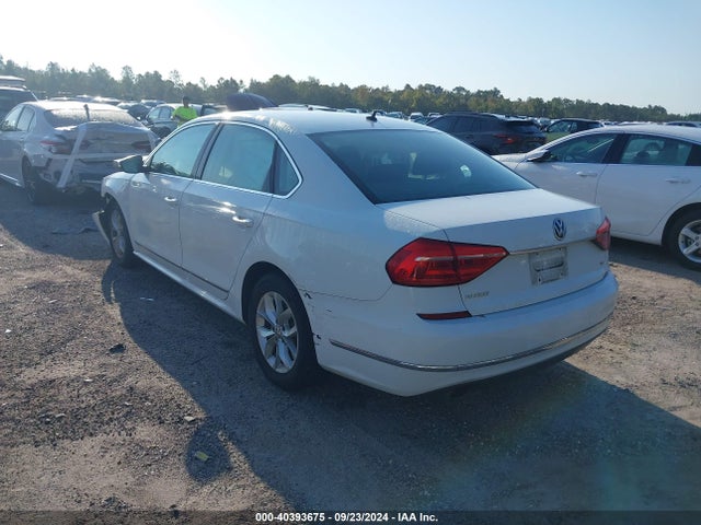 Volkswagen Passat 1.8t S 2016 1VWAT7A3XGC010277 Image 3