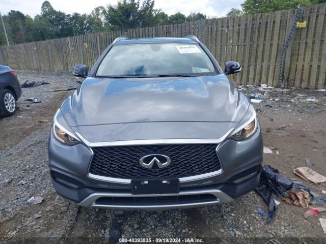 SJKCH5CR8JA053647 Infiniti Qx30 Premium